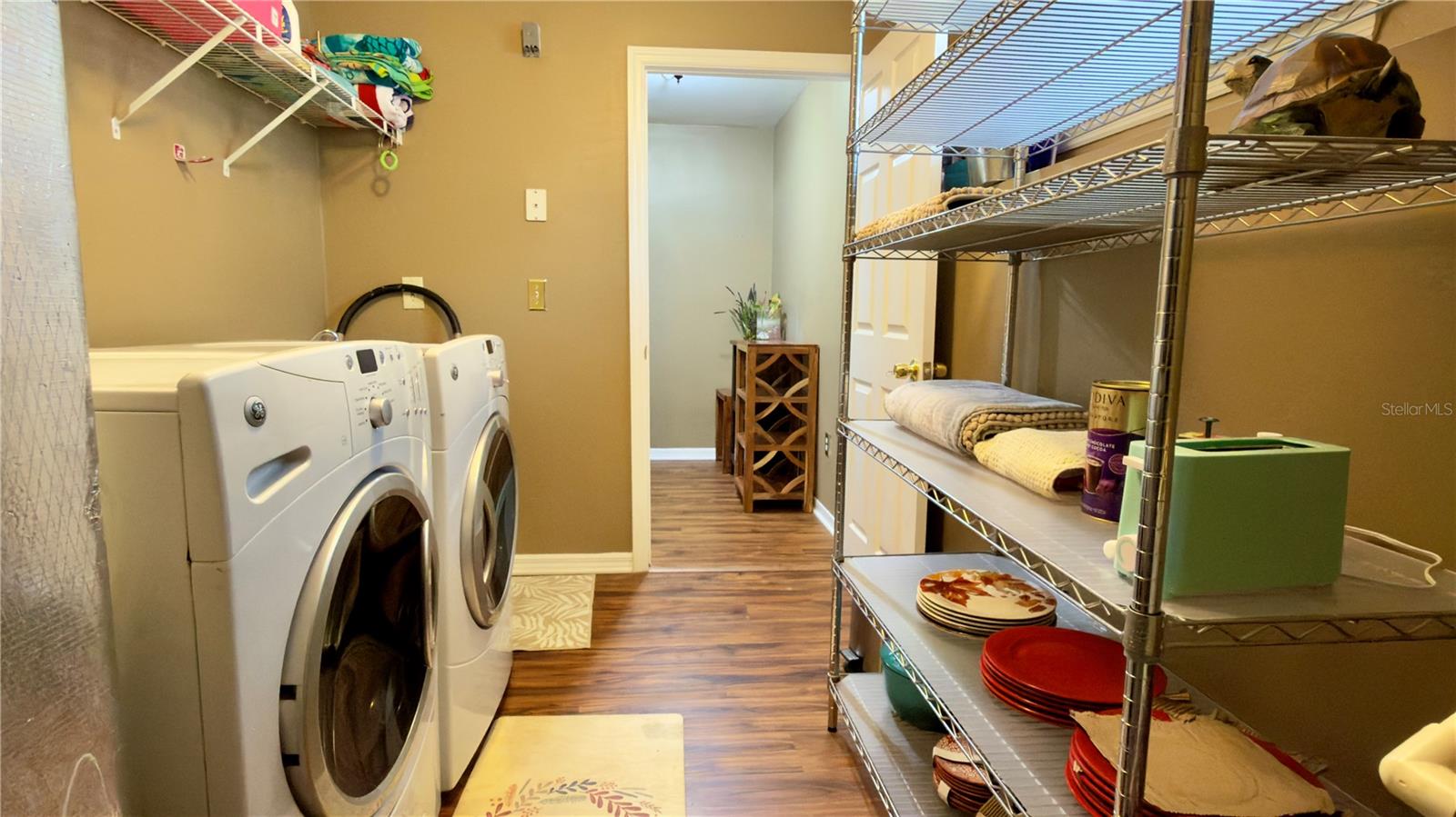 HAMPTONS/METROWEST - Residential