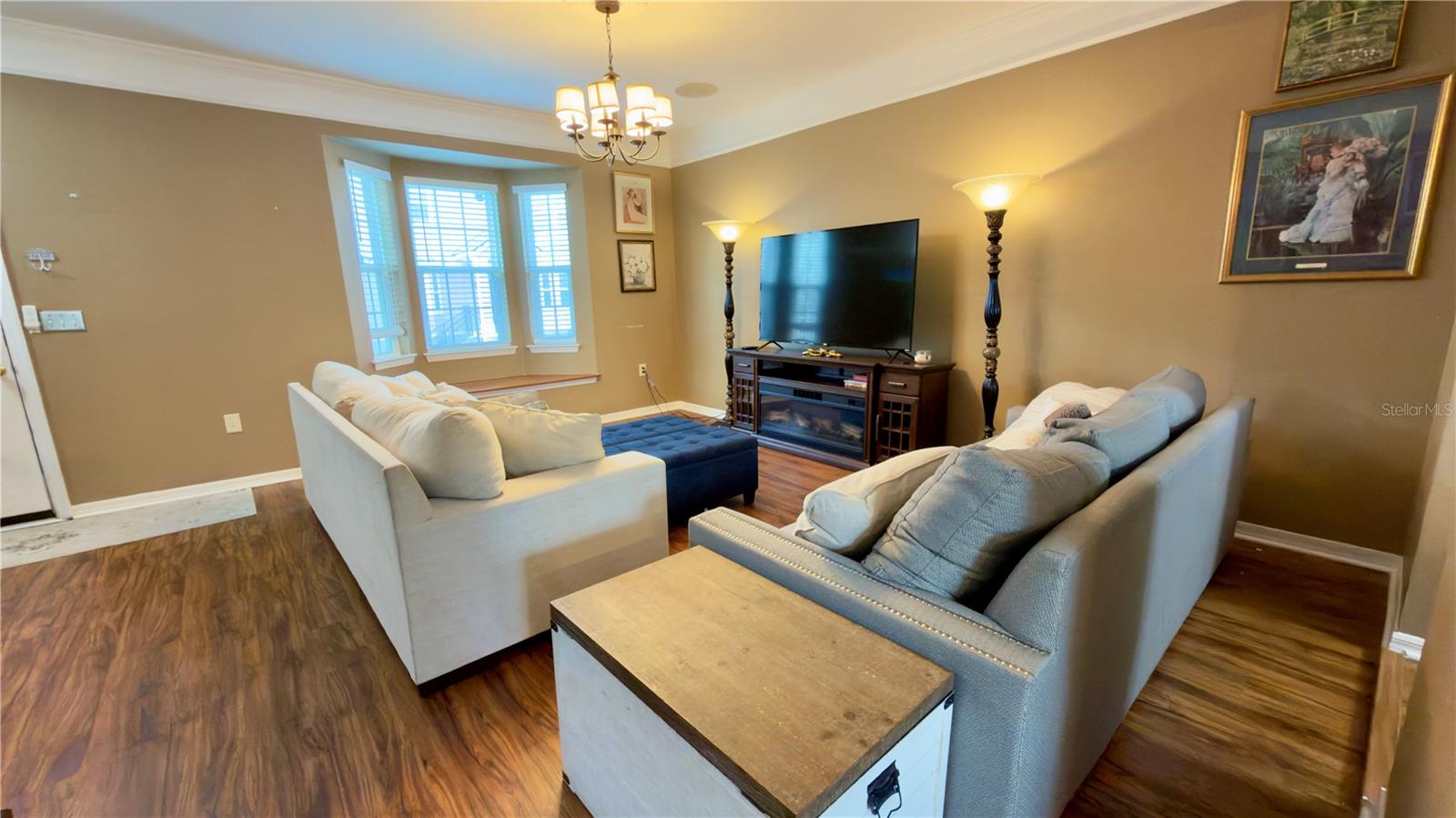 HAMPTONS/METROWEST - Residential