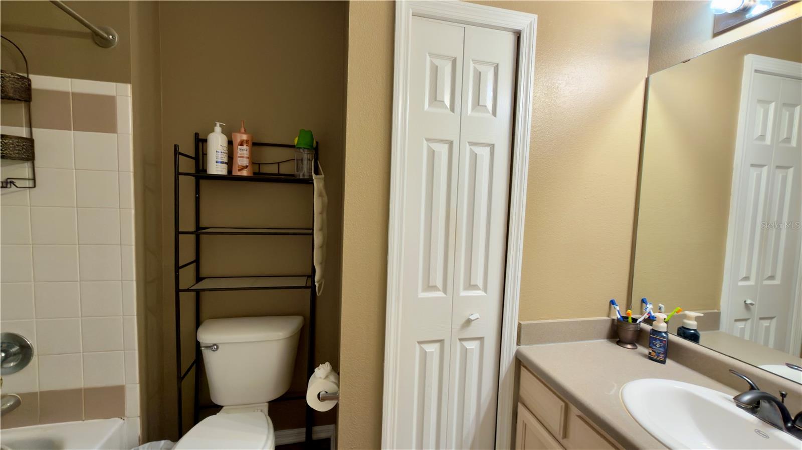 HAMPTONS/METROWEST - Residential