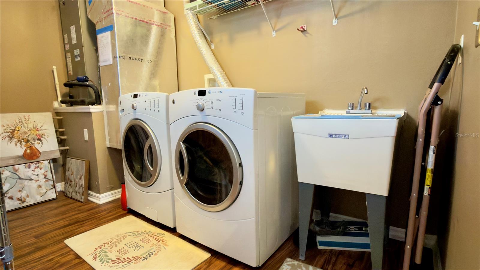 HAMPTONS/METROWEST - Residential