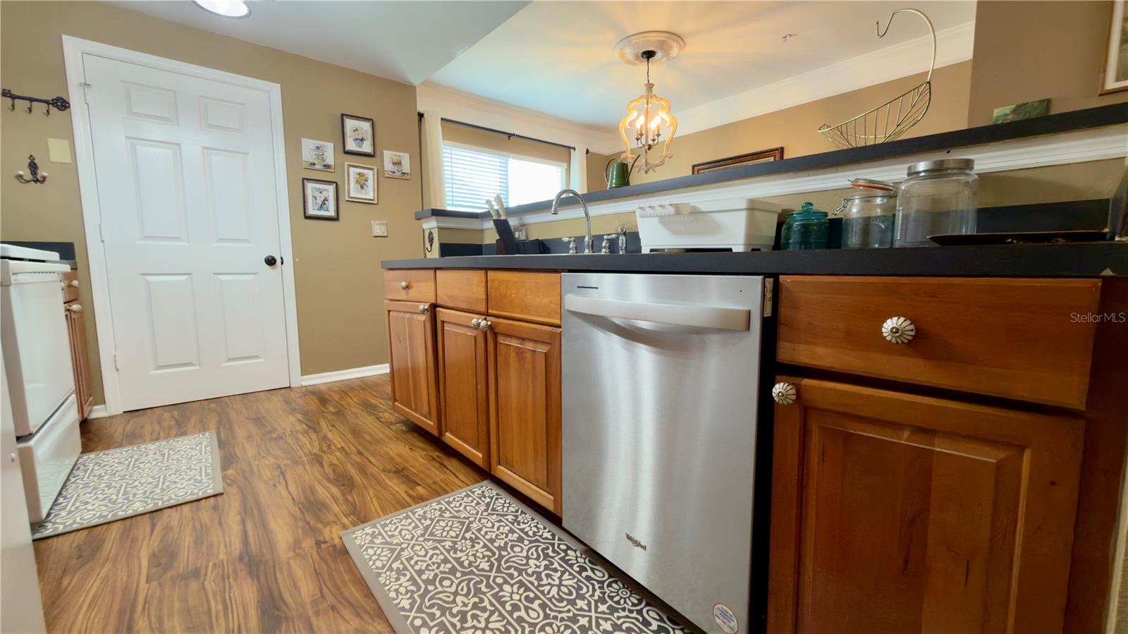 HAMPTONS/METROWEST - Residential