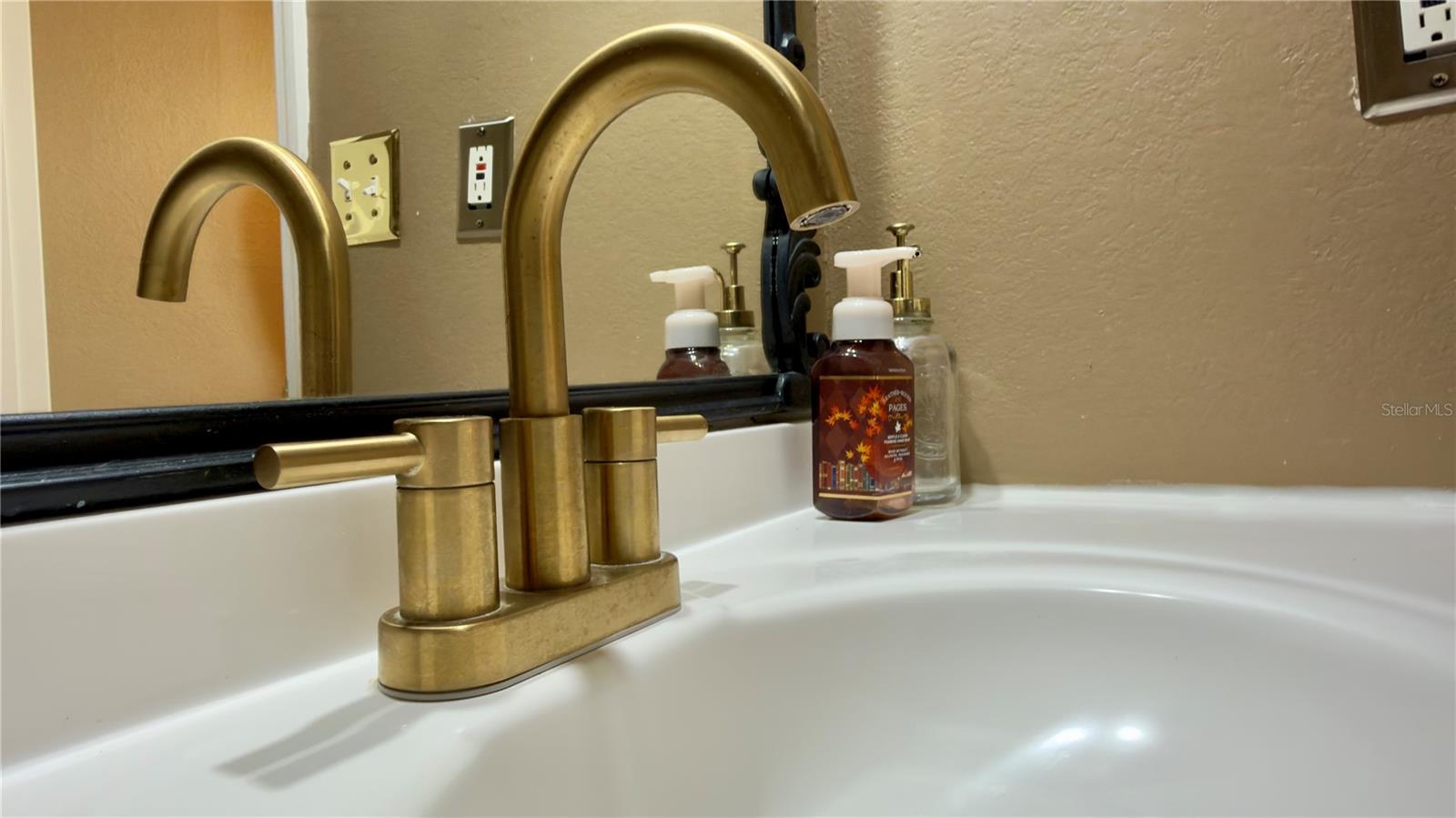 HAMPTONS/METROWEST - Residential