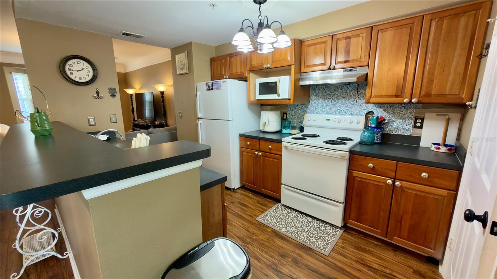 HAMPTONS/METROWEST - Residential