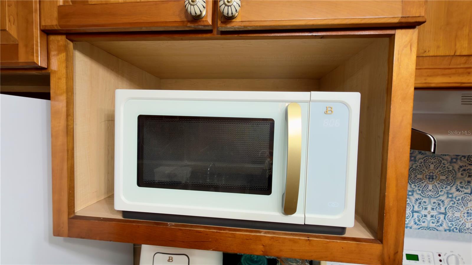 HAMPTONS/METROWEST - Residential