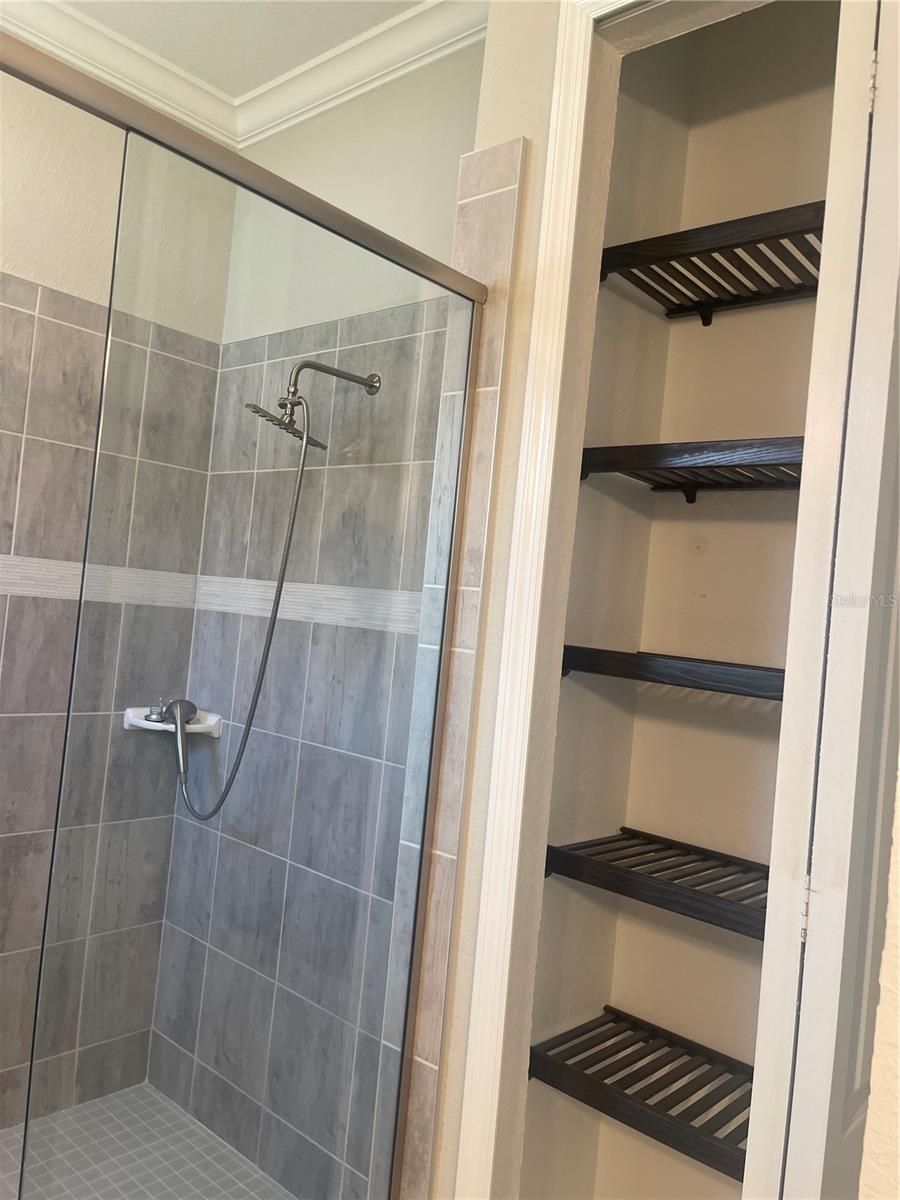 COUNTRY CLUB EAST AT LAKEWD RNCH YY1-4 - Residential Lease