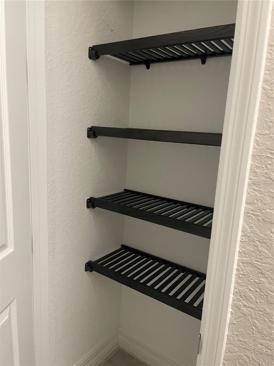 COUNTRY CLUB EAST AT LAKEWD RNCH YY1-4 - Residential Lease