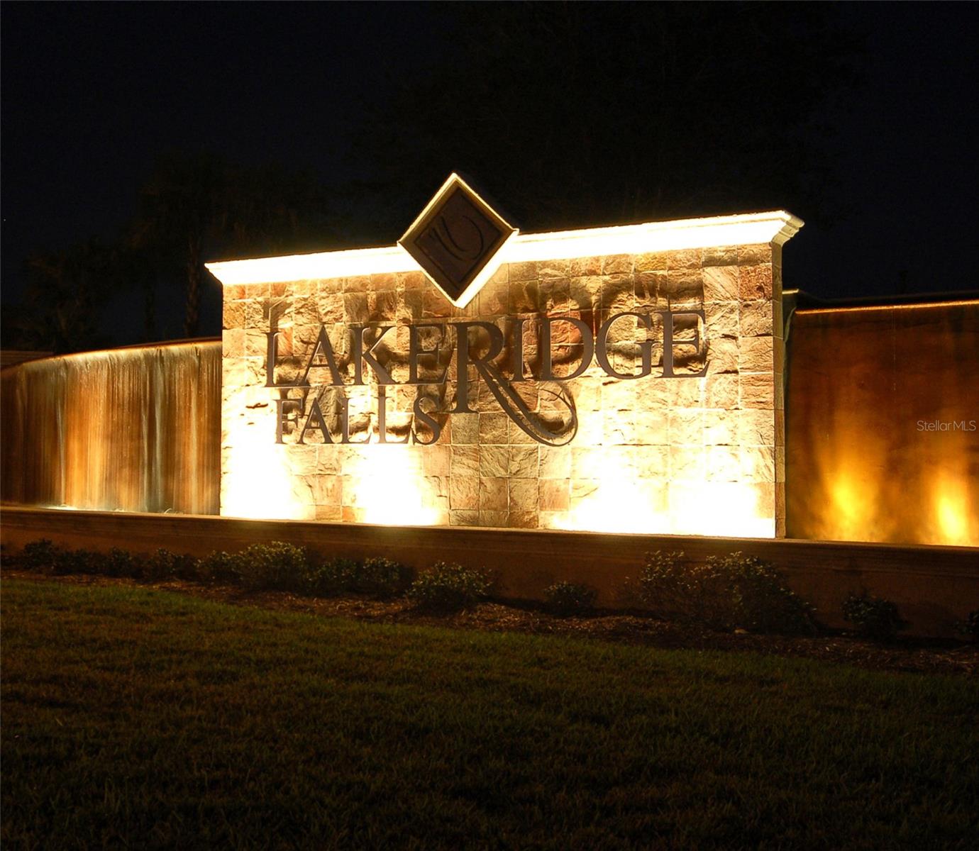 LAKERIDGE FALLS PH 1A - Residential