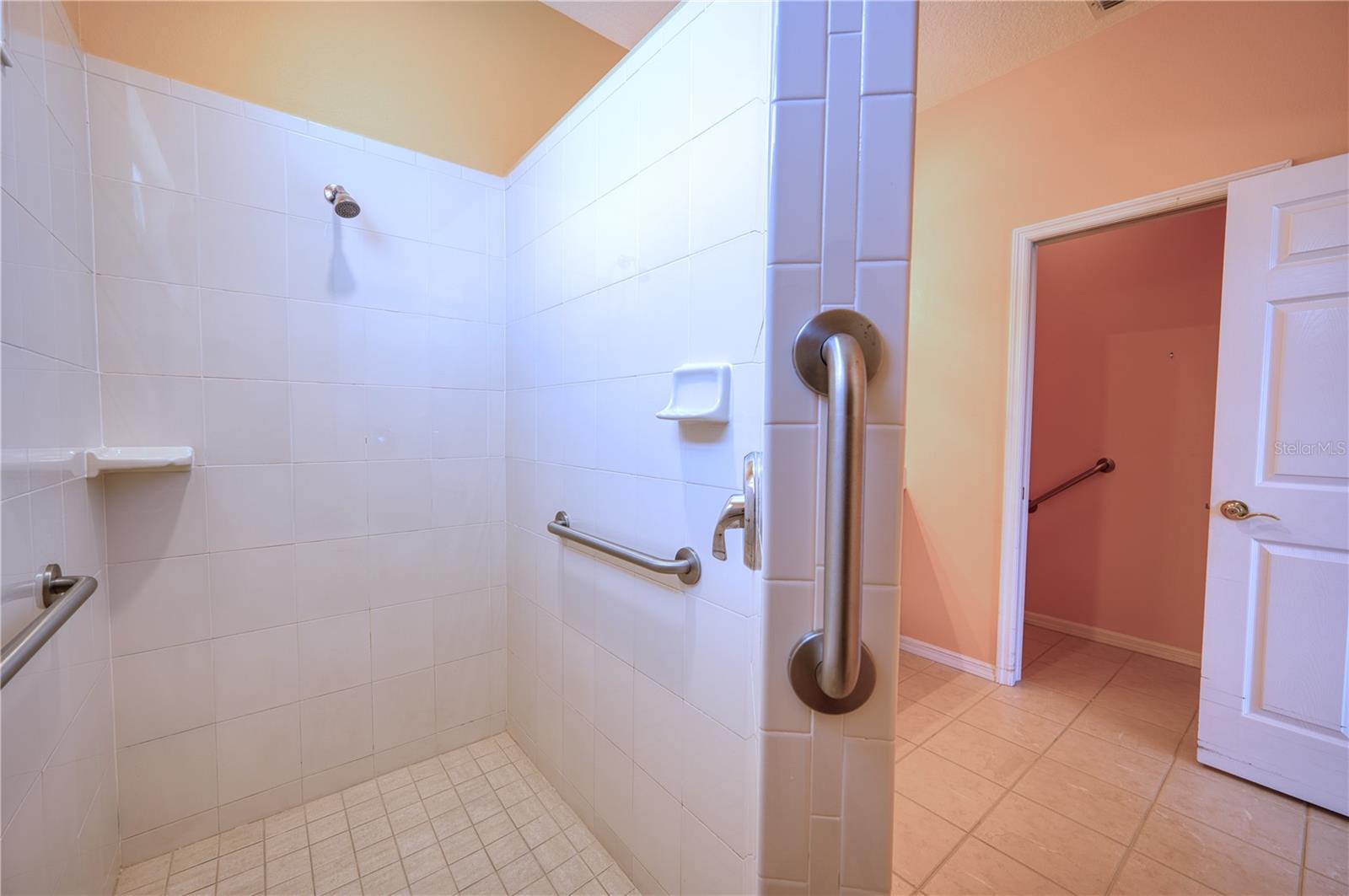 LAKERIDGE FALLS PH 1A - Residential