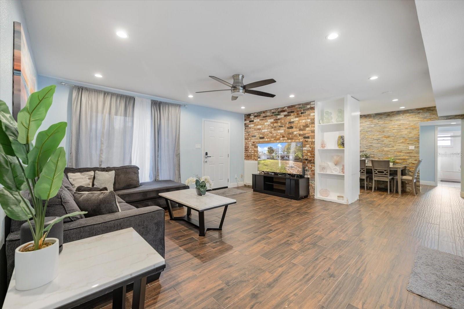 OLDSMAR COUNTRY CLUB ESTATES SEC 2 BLK 3, LOT 6 - Residential