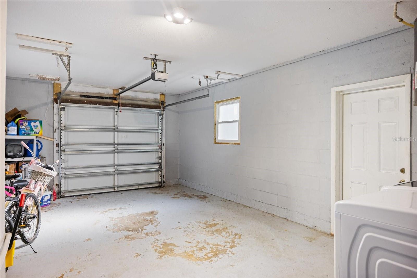 OLDSMAR COUNTRY CLUB ESTATES SEC 2 BLK 3, LOT 6 - Residential