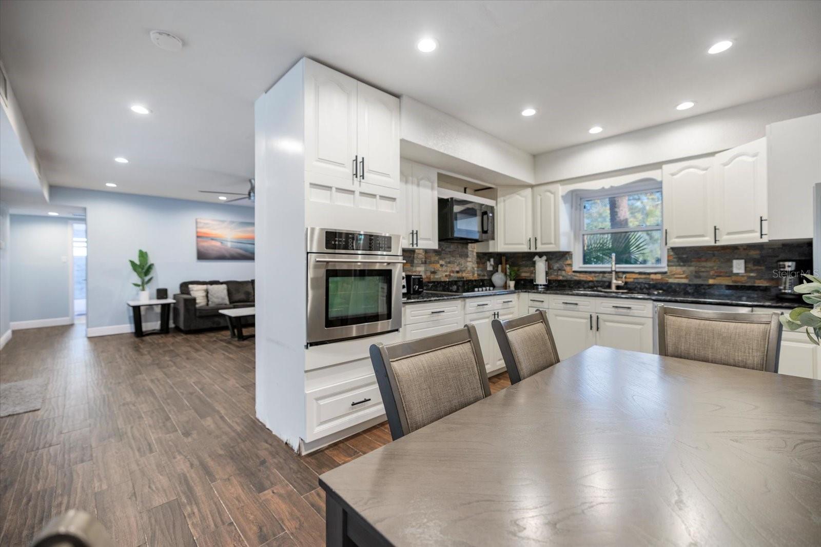 OLDSMAR COUNTRY CLUB ESTATES SEC 2 BLK 3, LOT 6 - Residential