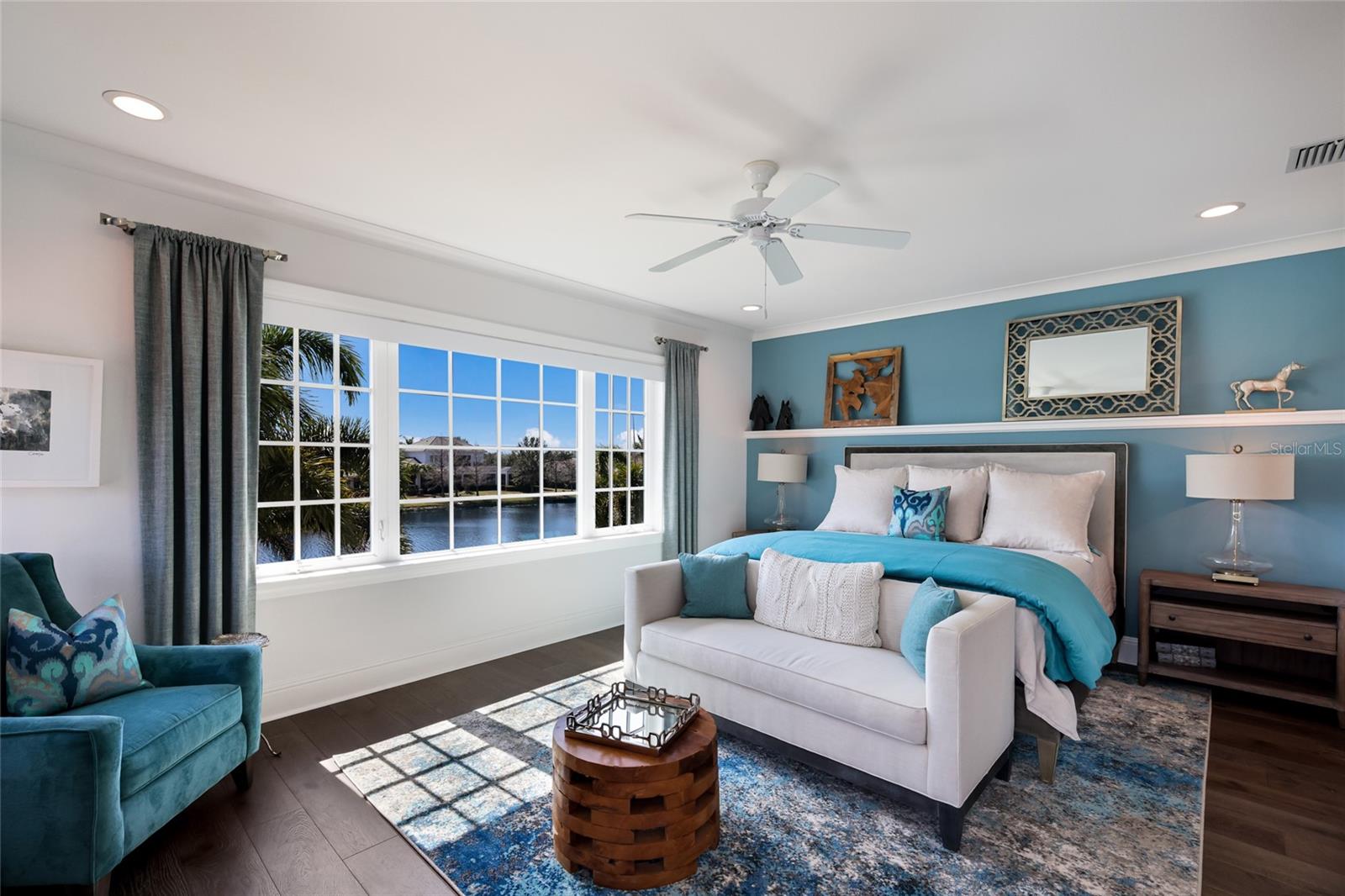 LAKE CLUB PH II - Residential