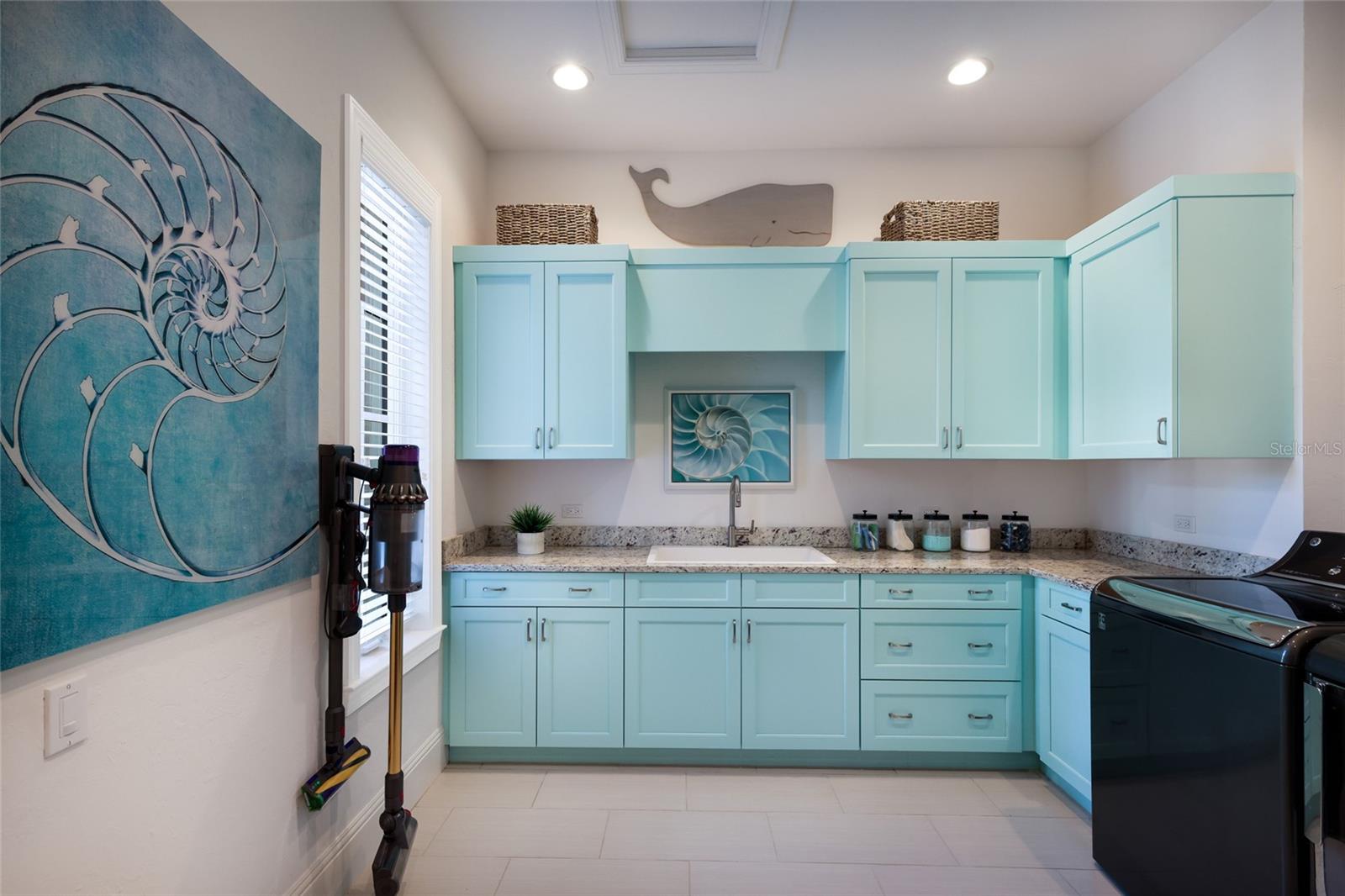 LAKE CLUB PH II - Residential