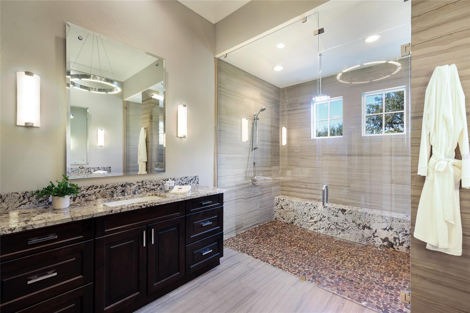 LAKE CLUB PH II - Residential