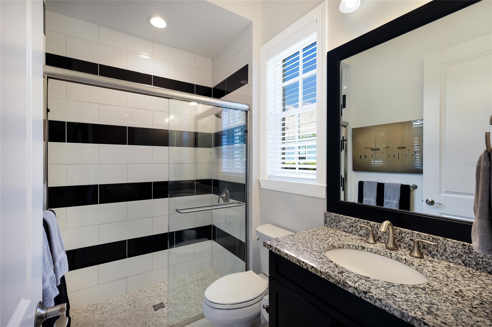 LAKE CLUB PH II - Residential