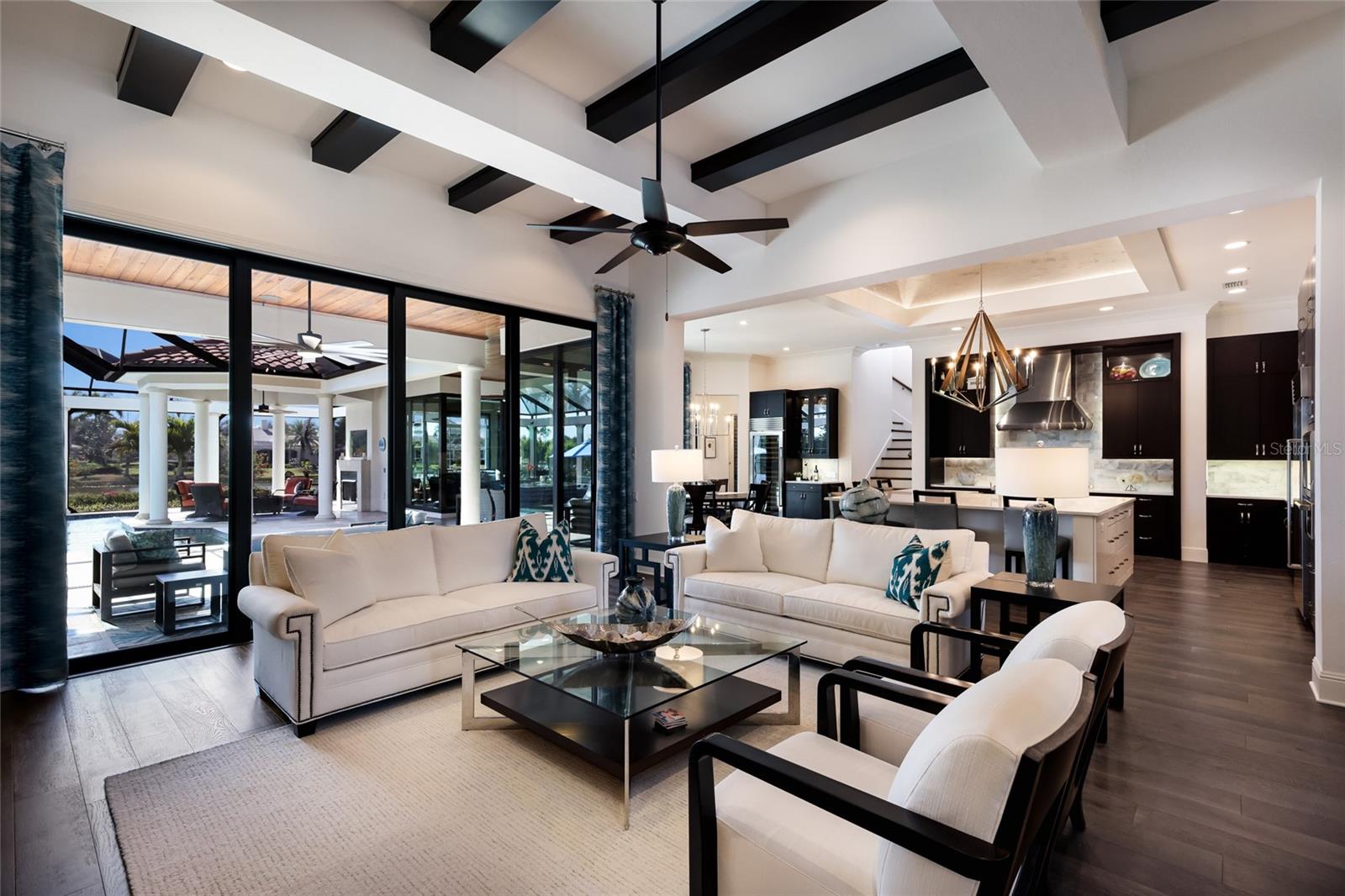 LAKE CLUB PH II - Residential