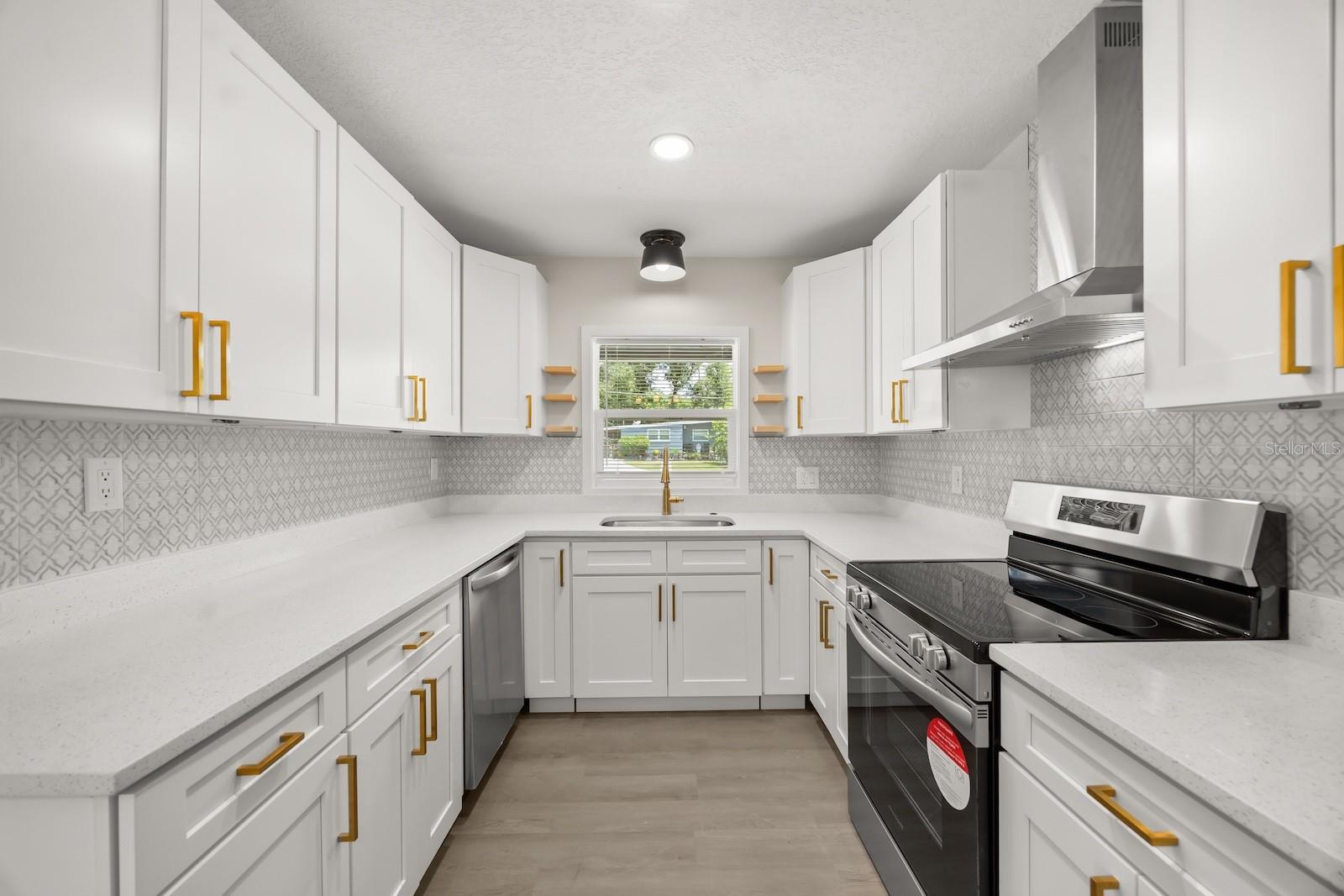 PINE HILLS PARK SUB - Residential