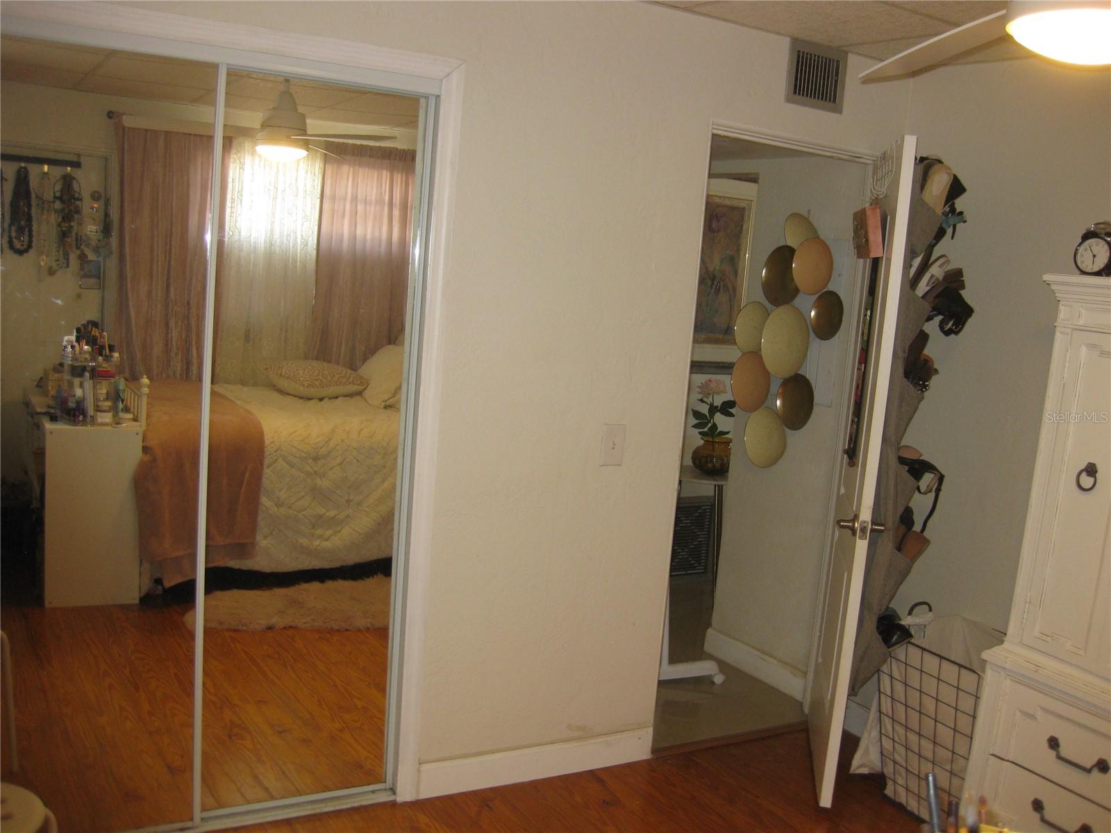 CLEARVIEW OAKS PARADISE - Residential