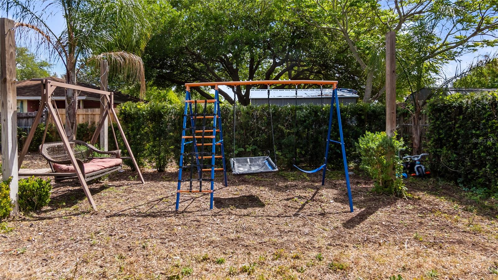 MEADOWS - Residential