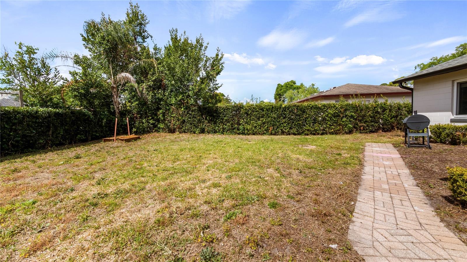 MEADOWS - Residential