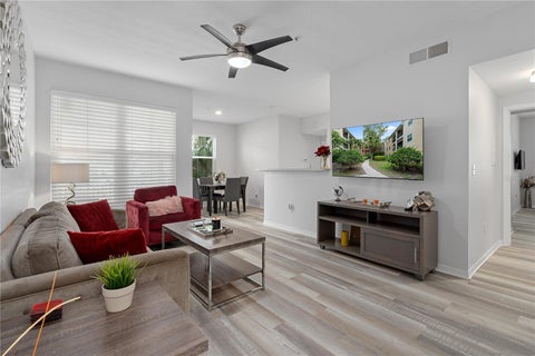 1810 E Palm Avenue 5122, Tampa, FL 33605