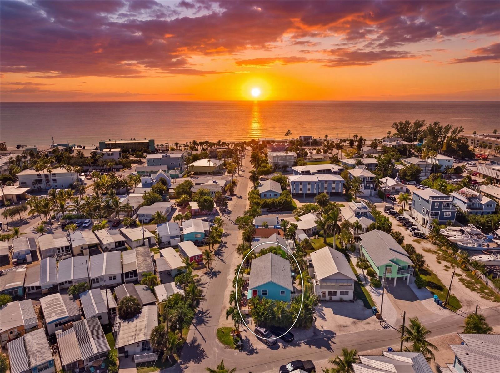 308 2ND STREET N 102, BRADENTON BEACH, FL, 34217 3 308 2ND STREET N 102