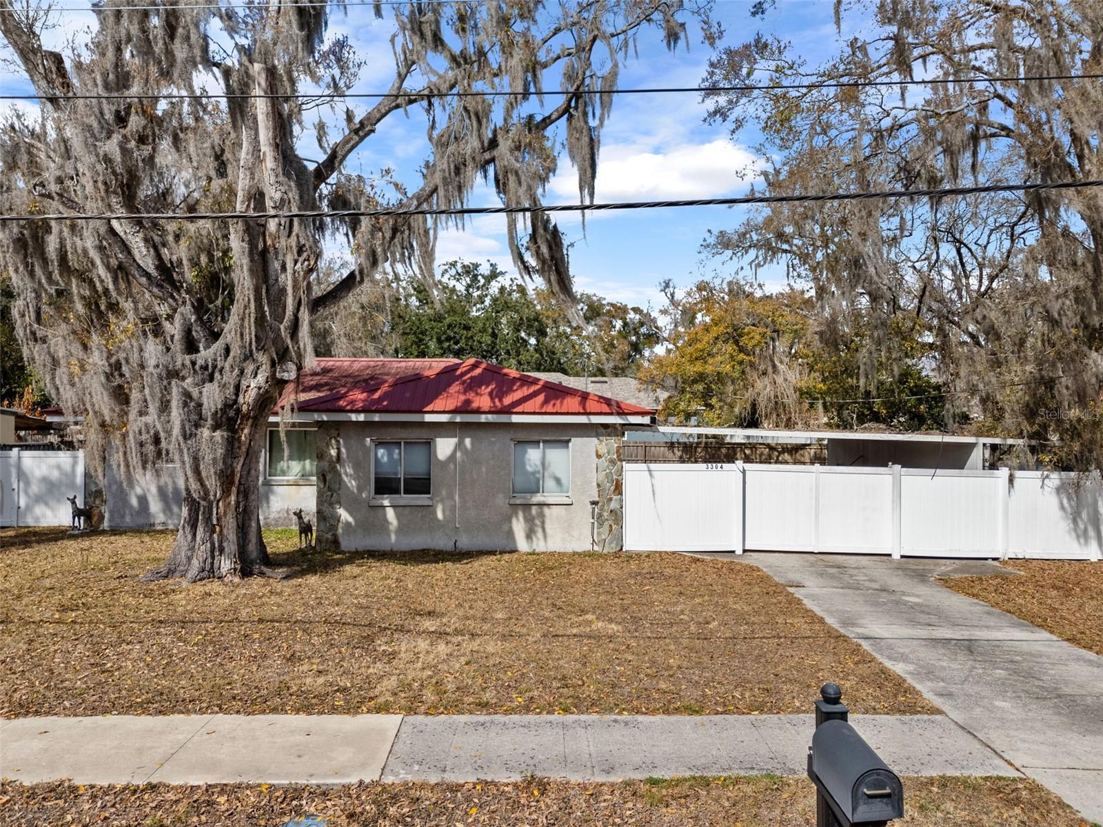 3304 W REYNOLDS STREET