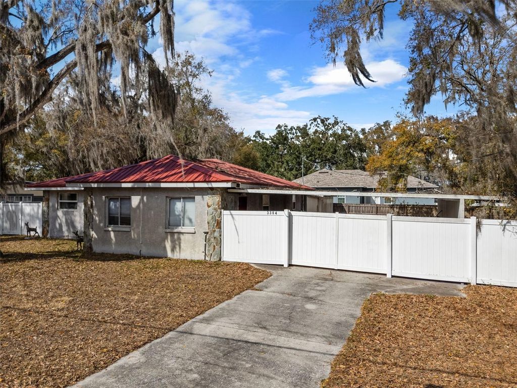 Photo of 3304 W Reynolds Street, Plant City, FL 33563 (MLS # TB8476366)