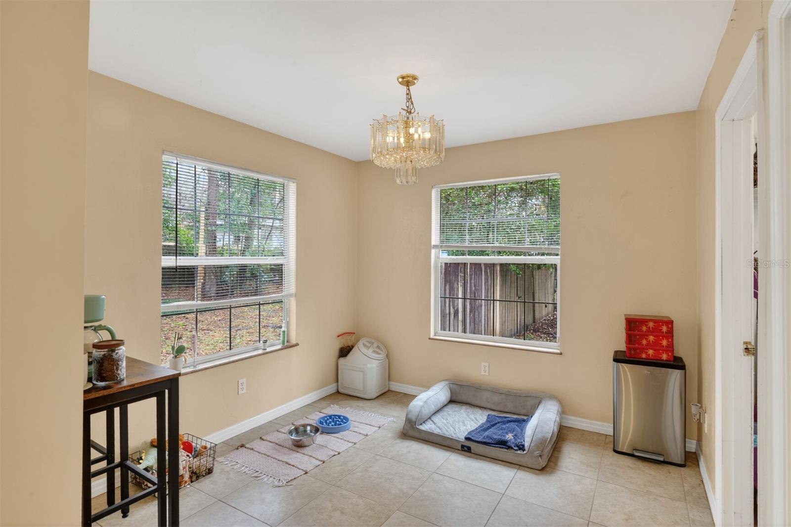 BLACK PINES - Residential