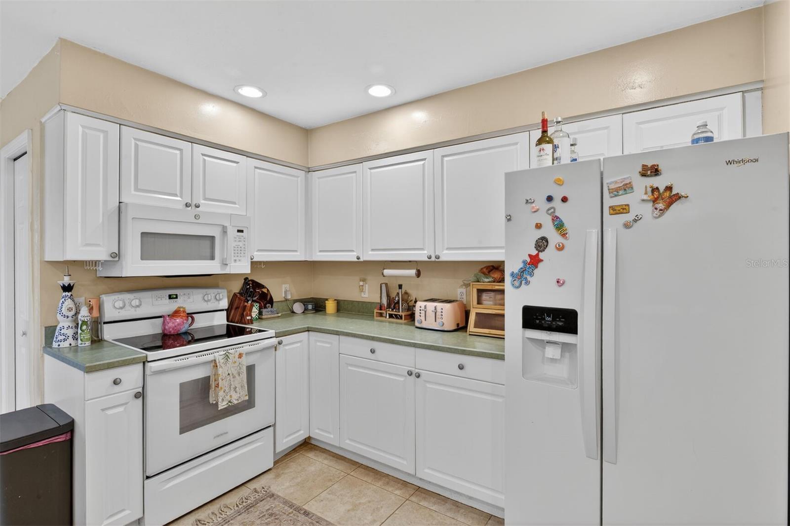 BLACK PINES - Residential