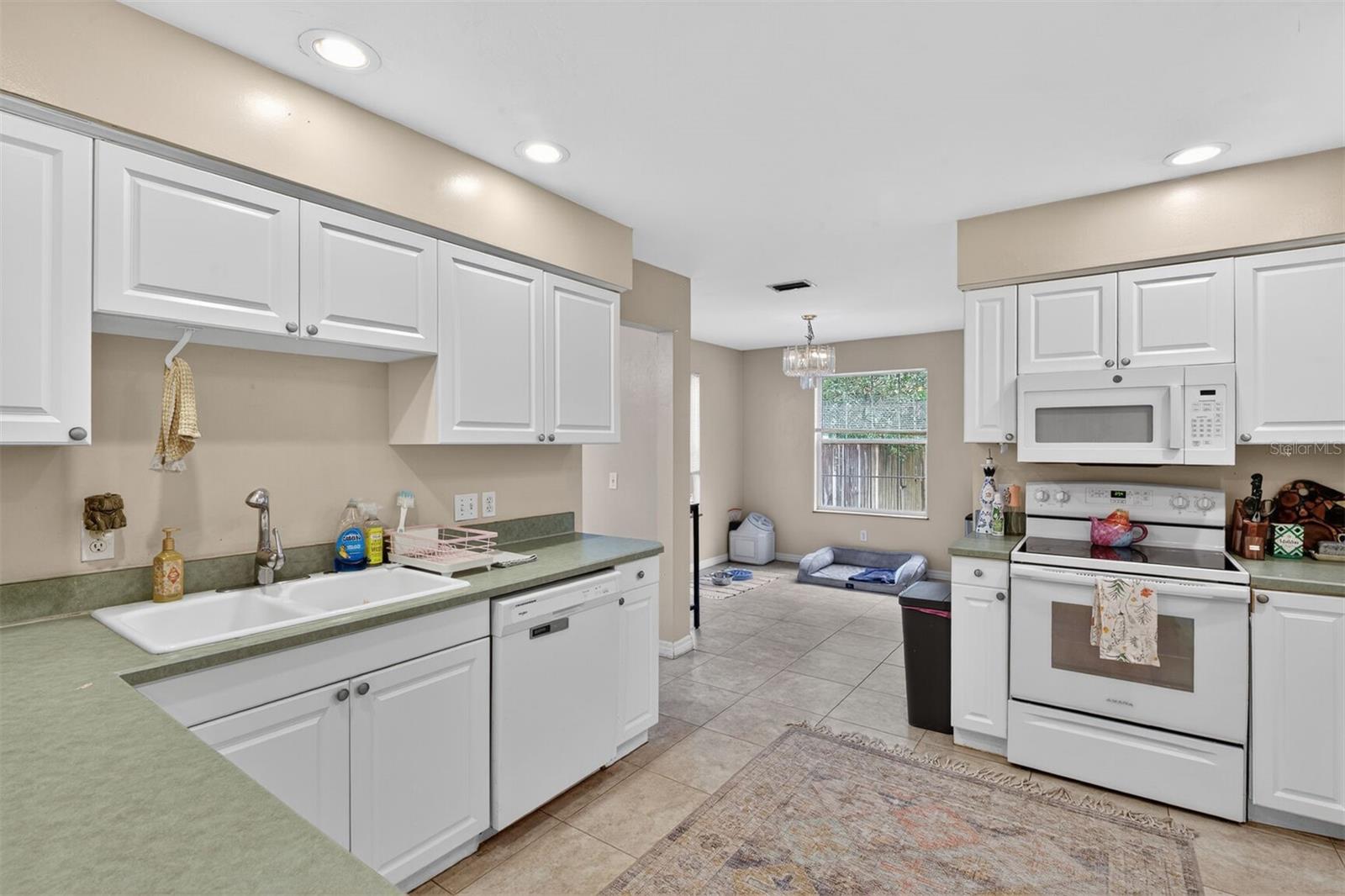 BLACK PINES - Residential