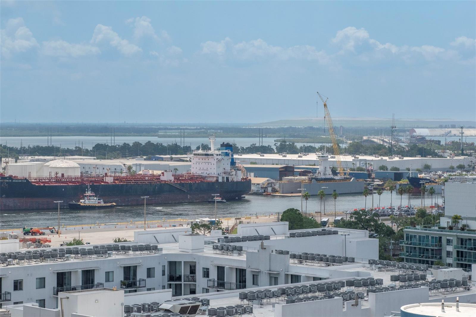 GRAND CENTRAL AT KENNEDY RESID - Residential Lease