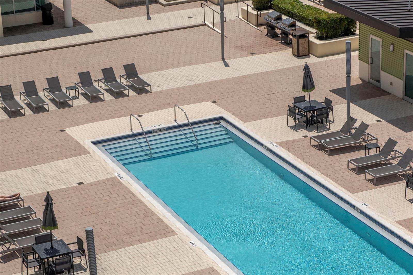 GRAND CENTRAL AT KENNEDY RESID - Residential Lease