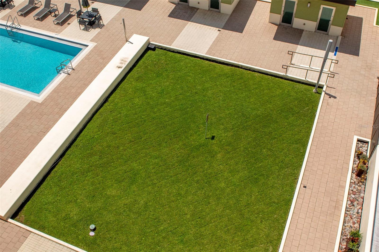 GRAND CENTRAL AT KENNEDY RESID - Residential Lease