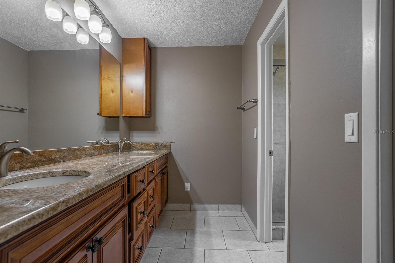 LEIGHTON PLACE - Residential