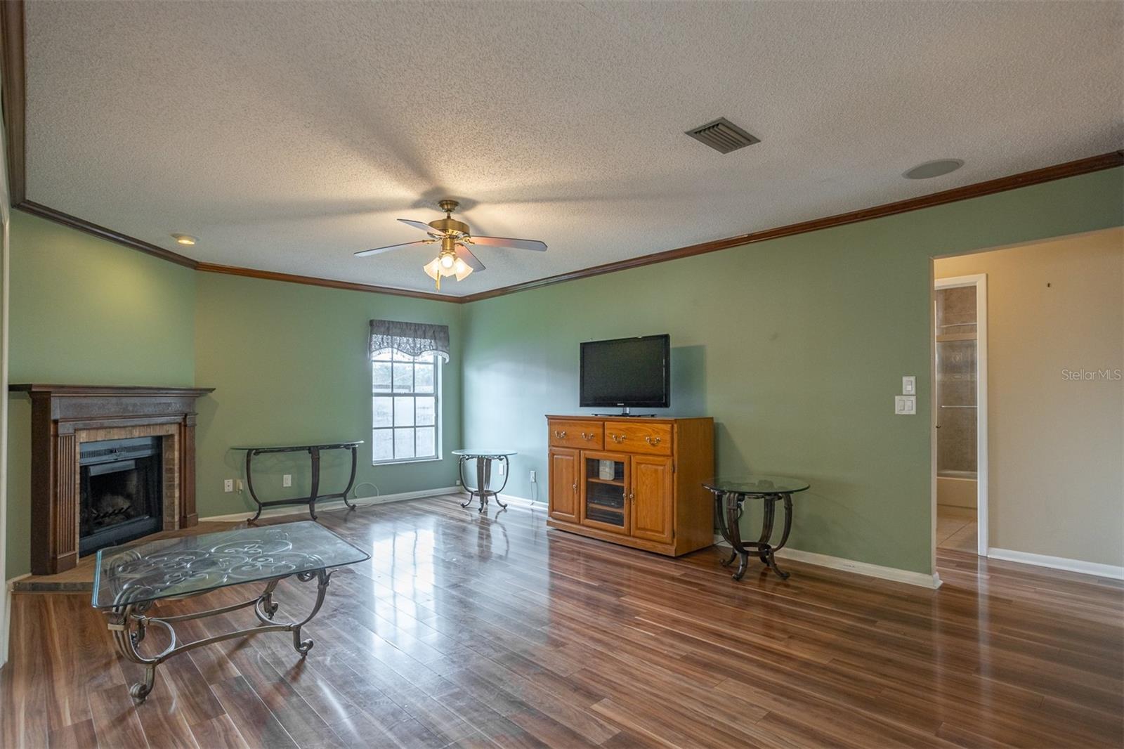 LEIGHTON PLACE - Residential