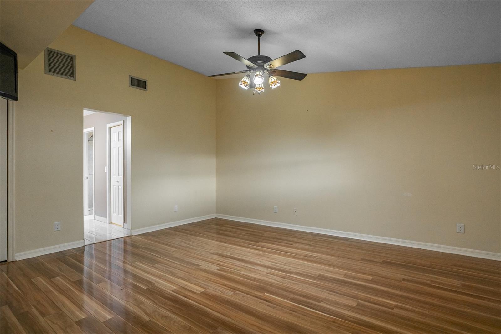 LEIGHTON PLACE - Residential