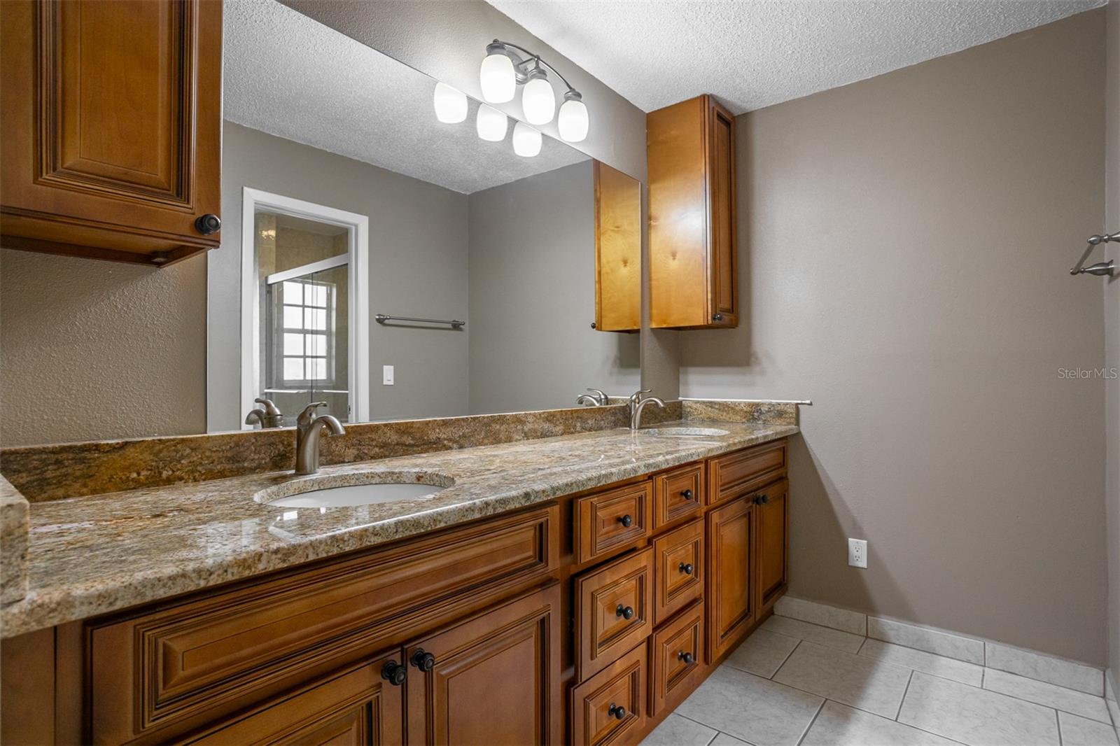 LEIGHTON PLACE - Residential