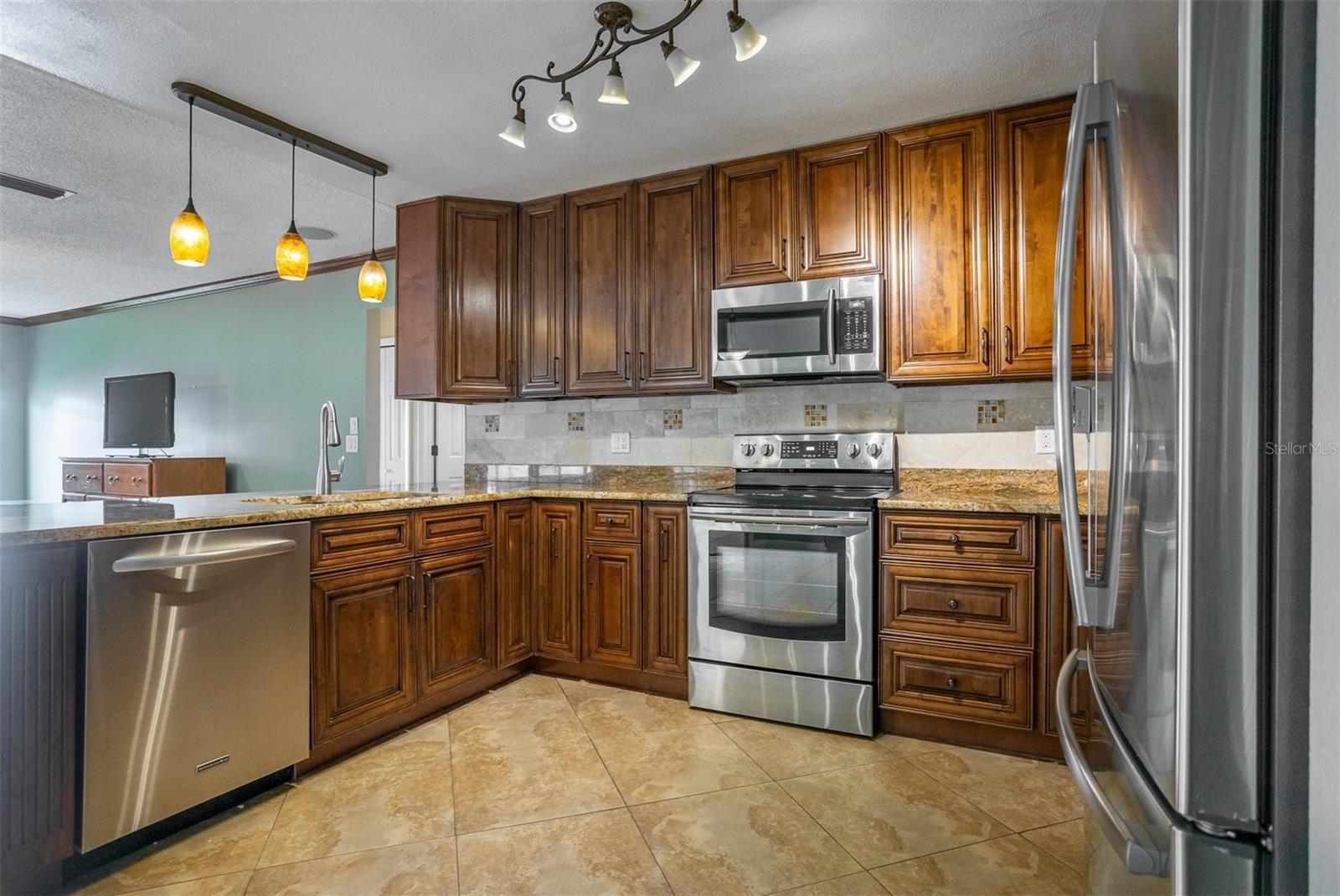 LEIGHTON PLACE - Residential