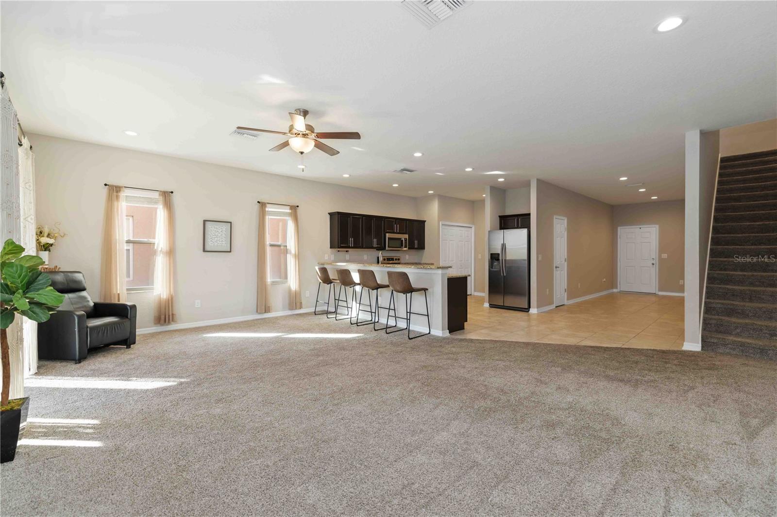 BRADFORD MANOR TWNHMS - Residential Lease