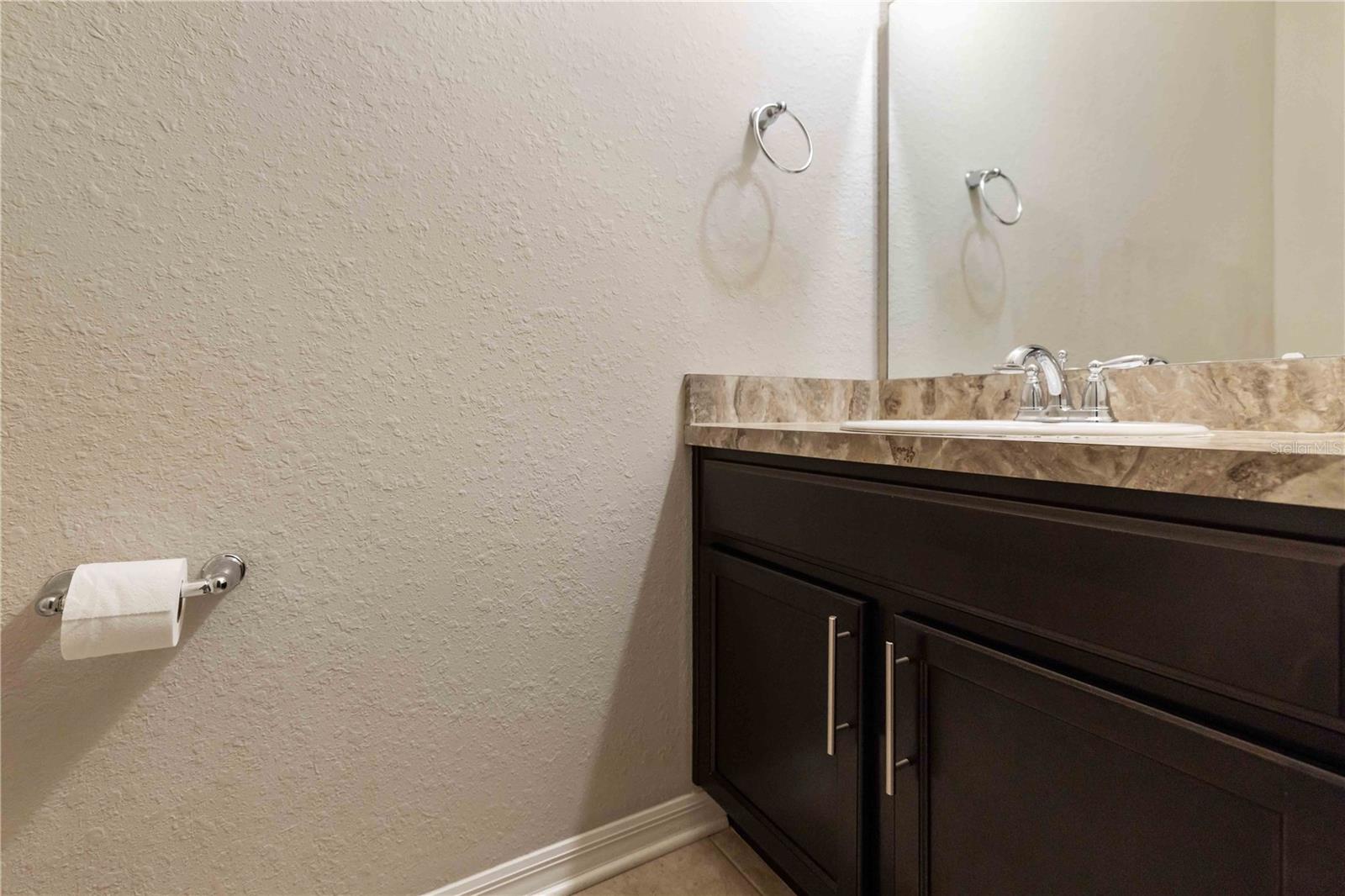 BRADFORD MANOR TWNHMS - Residential Lease