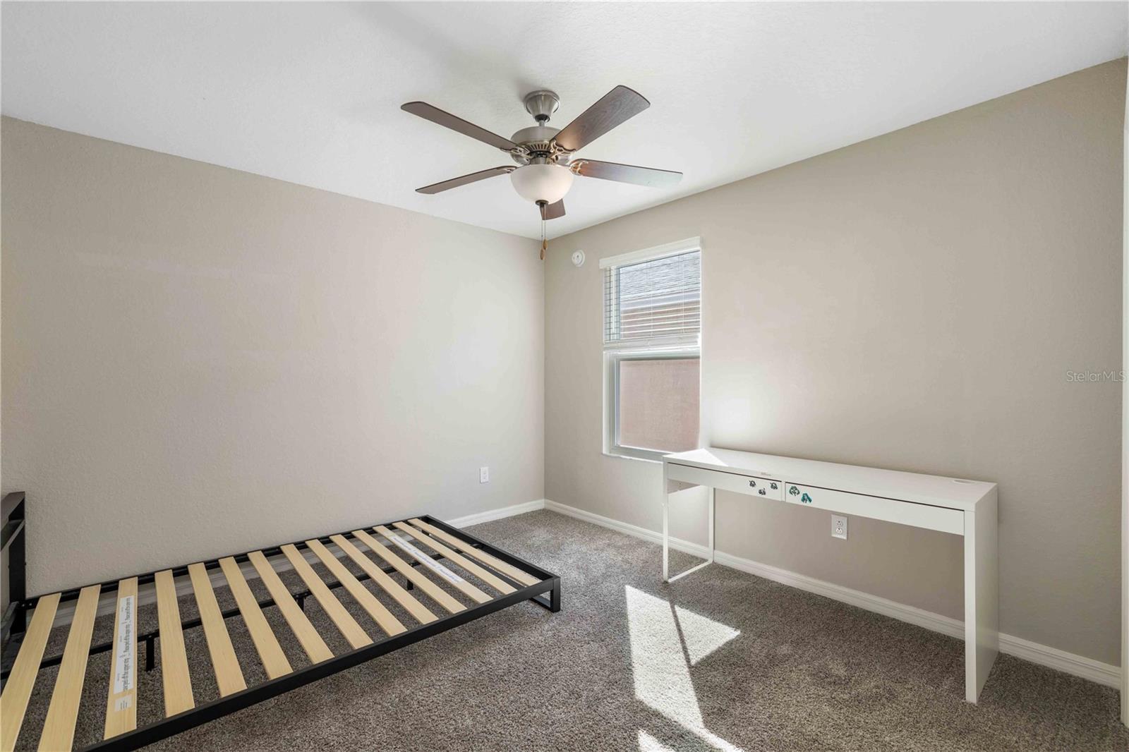 BRADFORD MANOR TWNHMS - Residential Lease