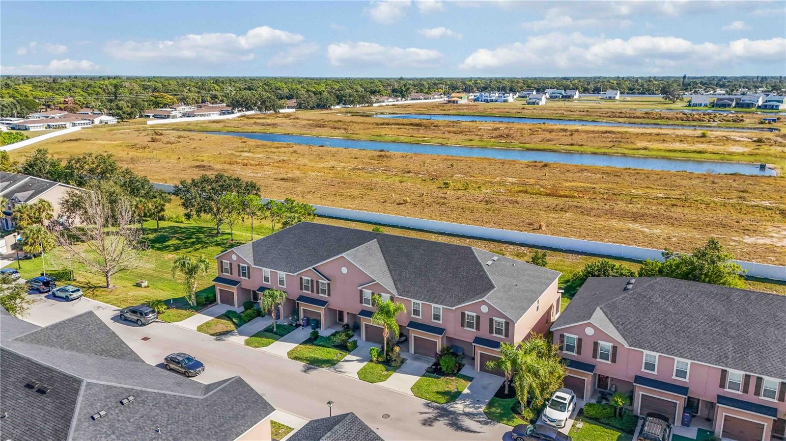 BRADFORD MANOR TWNHMS - Residential Lease