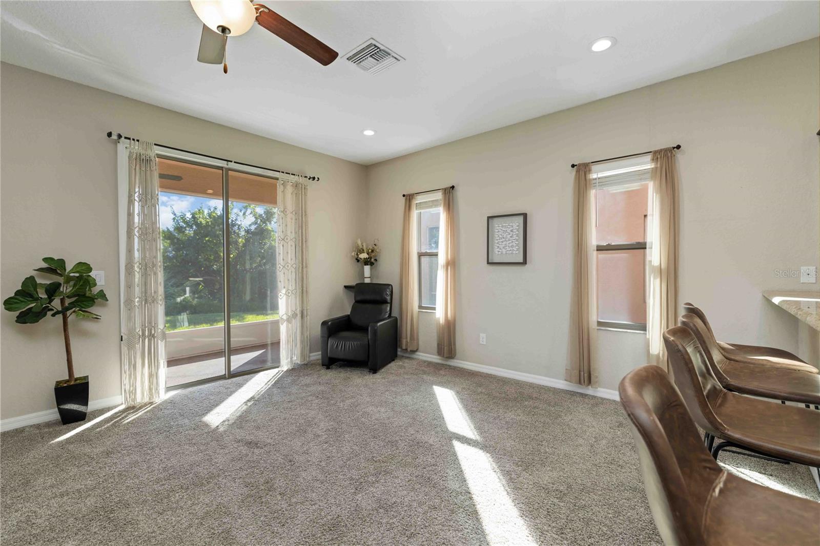 BRADFORD MANOR TWNHMS - Residential Lease