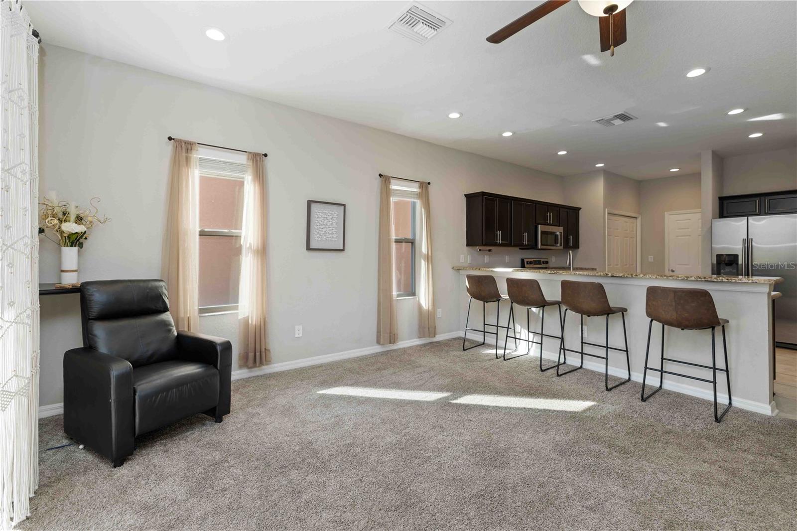 BRADFORD MANOR TWNHMS - Residential Lease