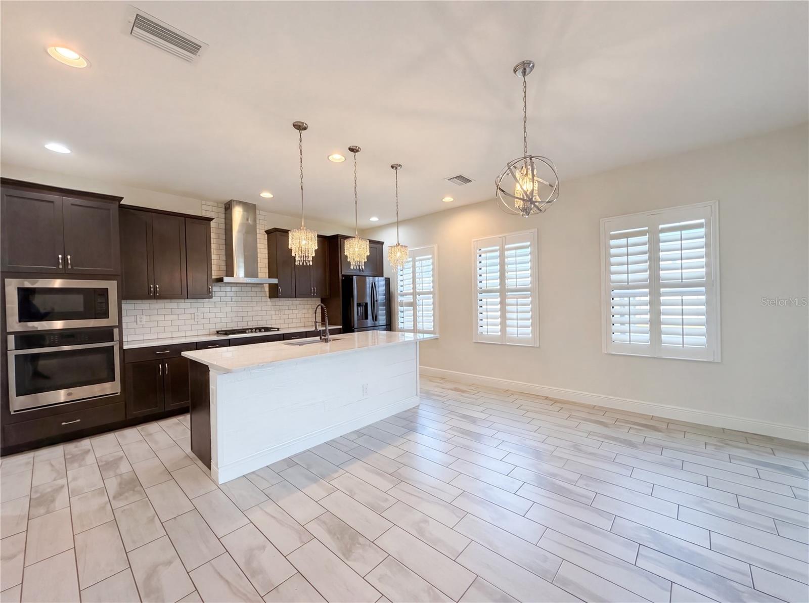 B & D HAWKSTONE PH 2 - Residential
