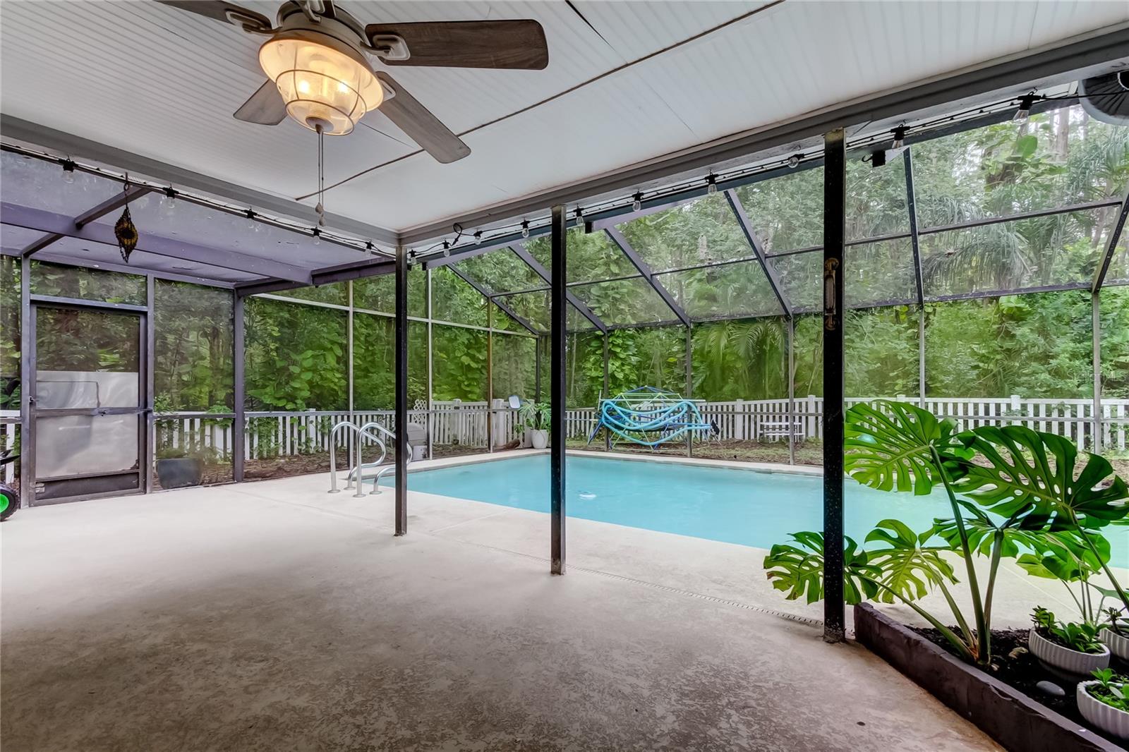 NATURES HIDEAWAY - Residential