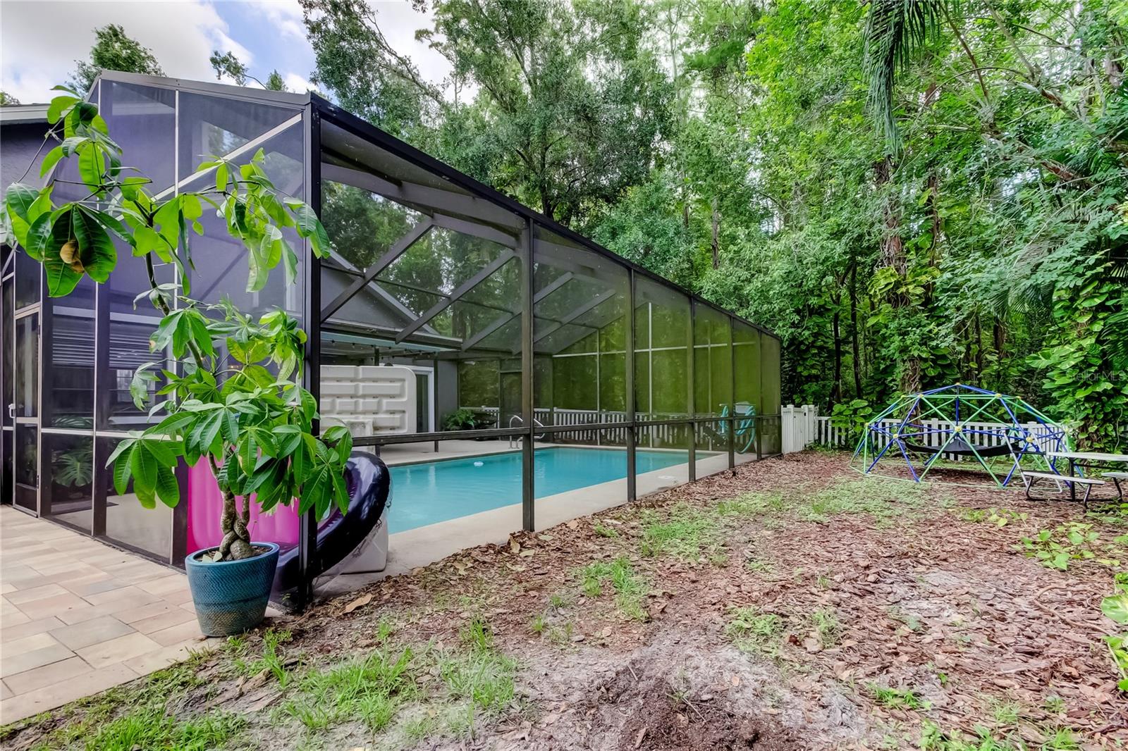 NATURES HIDEAWAY - Residential