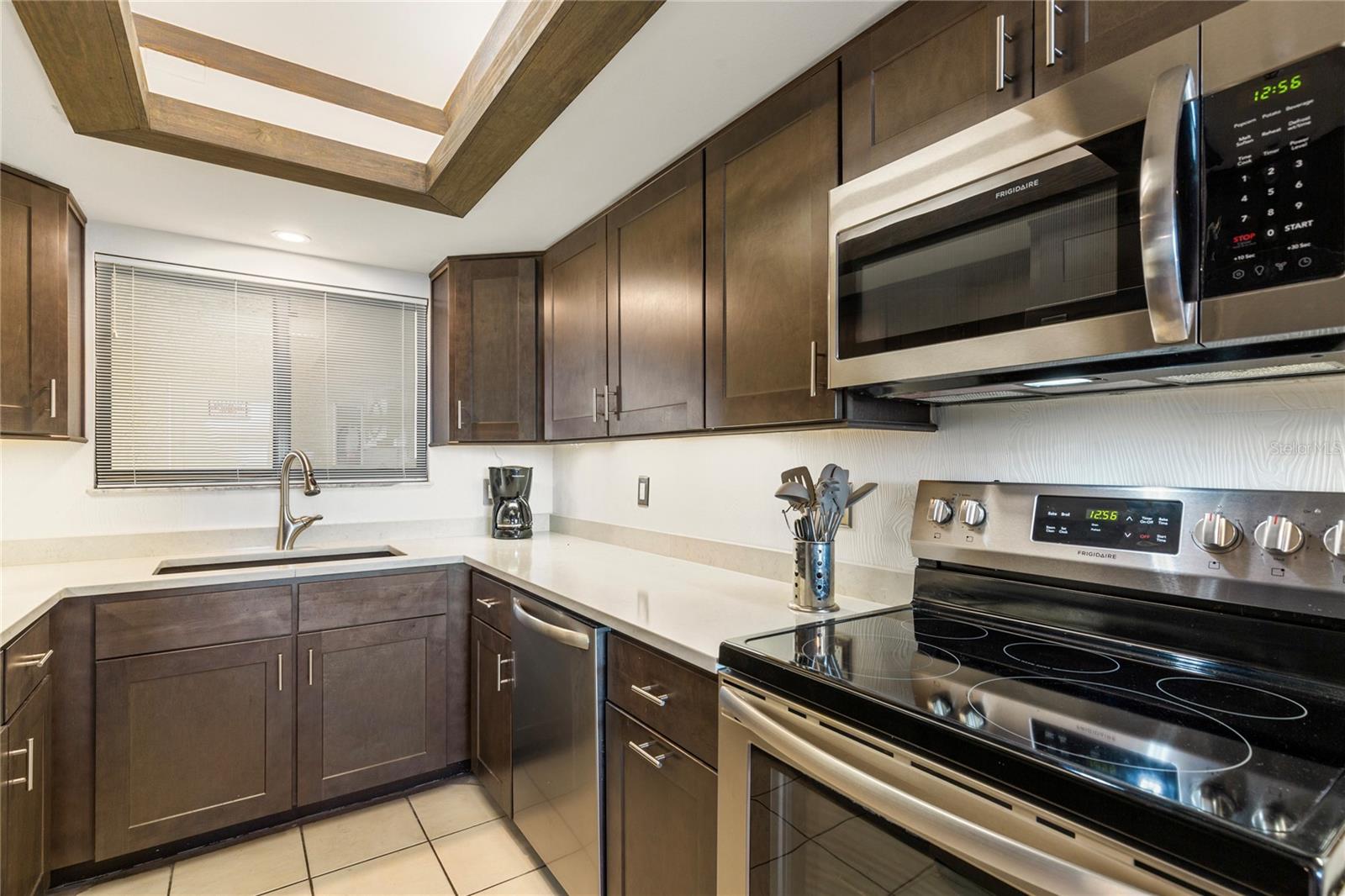 GULF ISLAND BEACH TENNIS - Residential Lease