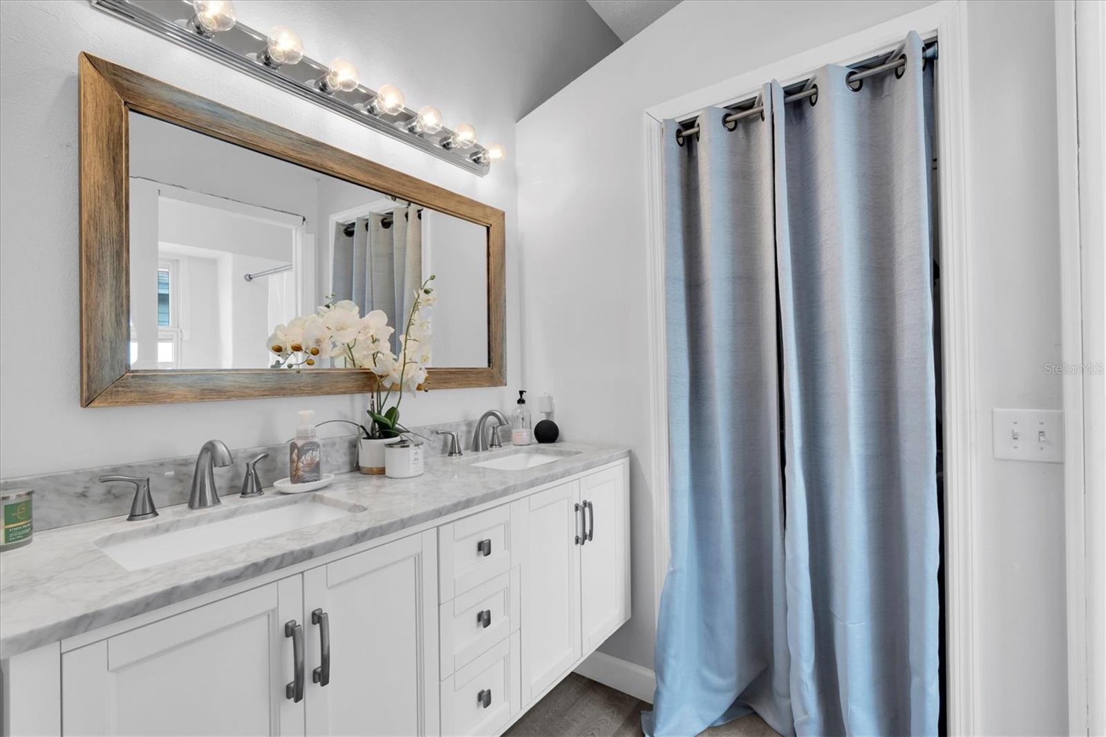 NATURES HIDEAWAY PH 02 - Residential